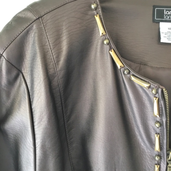 LIKE NEW! PLUS SIZED! Faux Brown Leather Jacket Size 18 - Picture 4 of 13